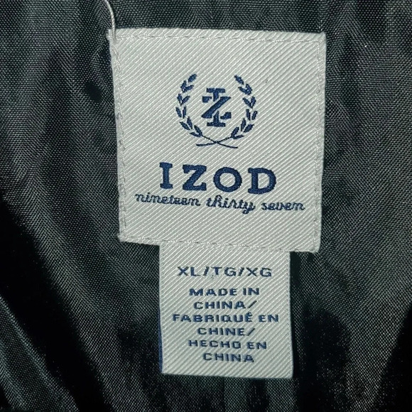 IZOD white plaid puffer vest size - Picture 2 of 4